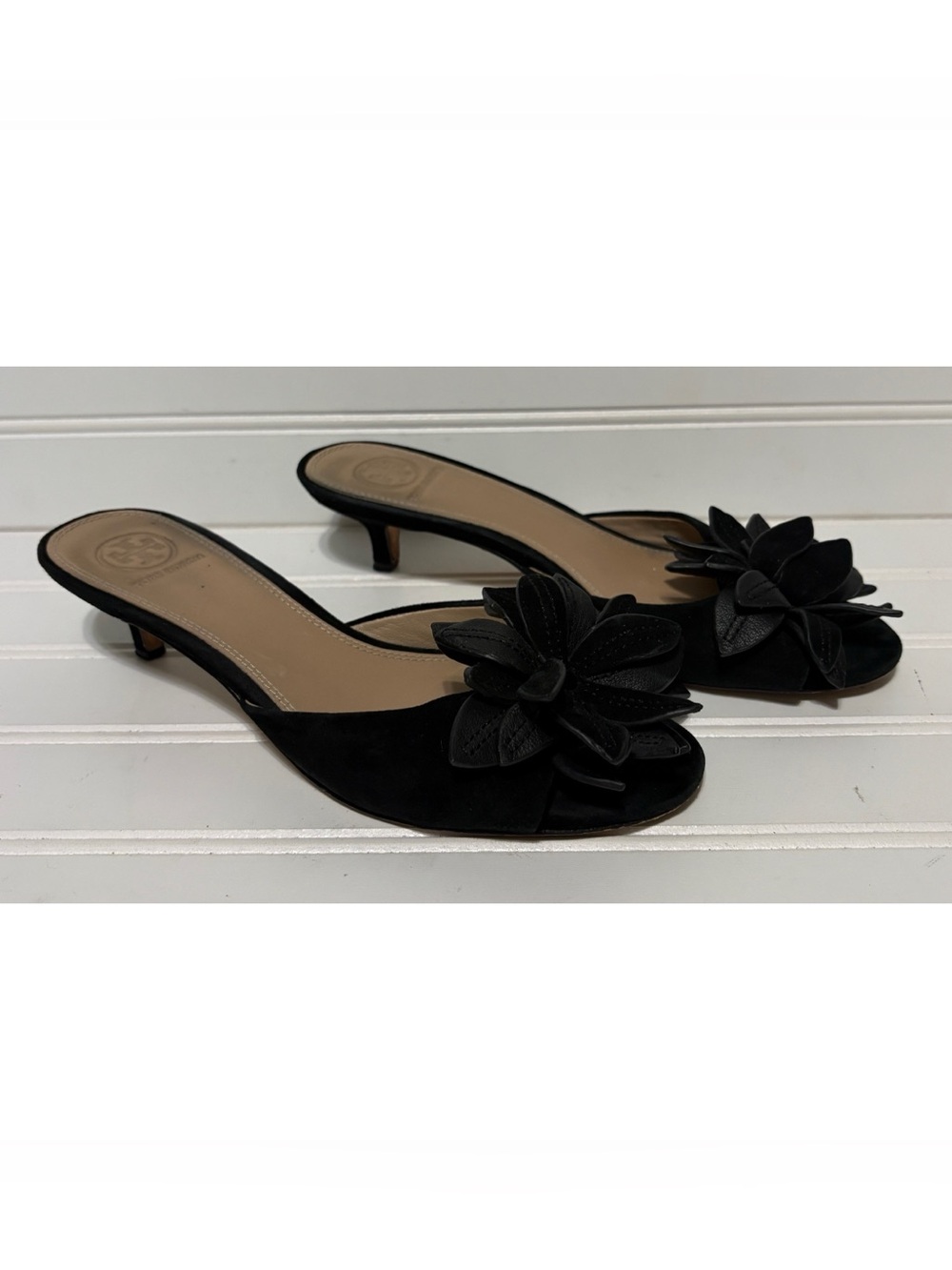 TORY BURCH Jules Black Suede Floral Kitten Heel Sandals Shoes Womens Size 6.5 M